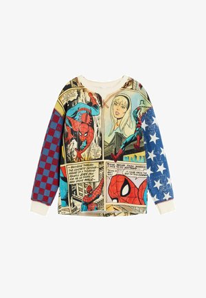 Langarmshirt mit Spider-Man-Comic-Panels auf der Vorderseite und ungleichfarbigen Ärmeln; linker Ärmel rot-blau kariert, rechter Ärmel blau mit weißen Sternen.