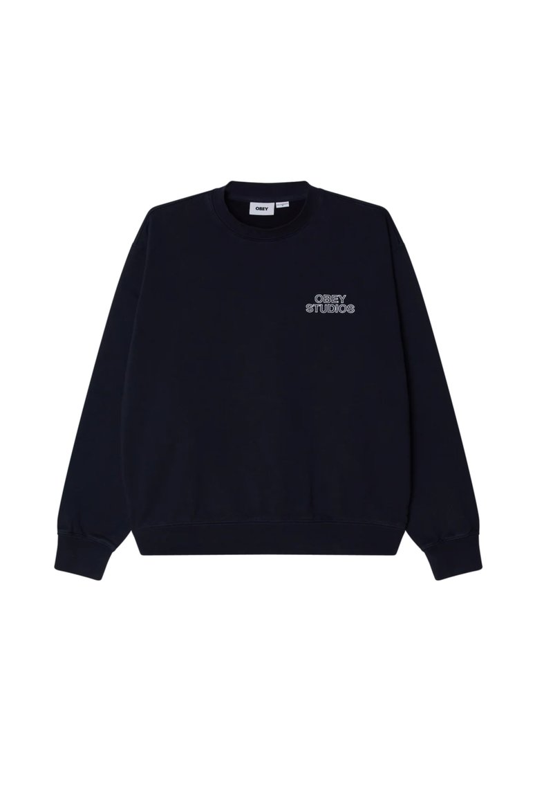 Felpa di un blu scuro realizzata in cotone, con scollatura a girocollo, polsini e orlo a coste, e logo "OBEY STUDIOS" in bianco sul lato sinistro del petto.