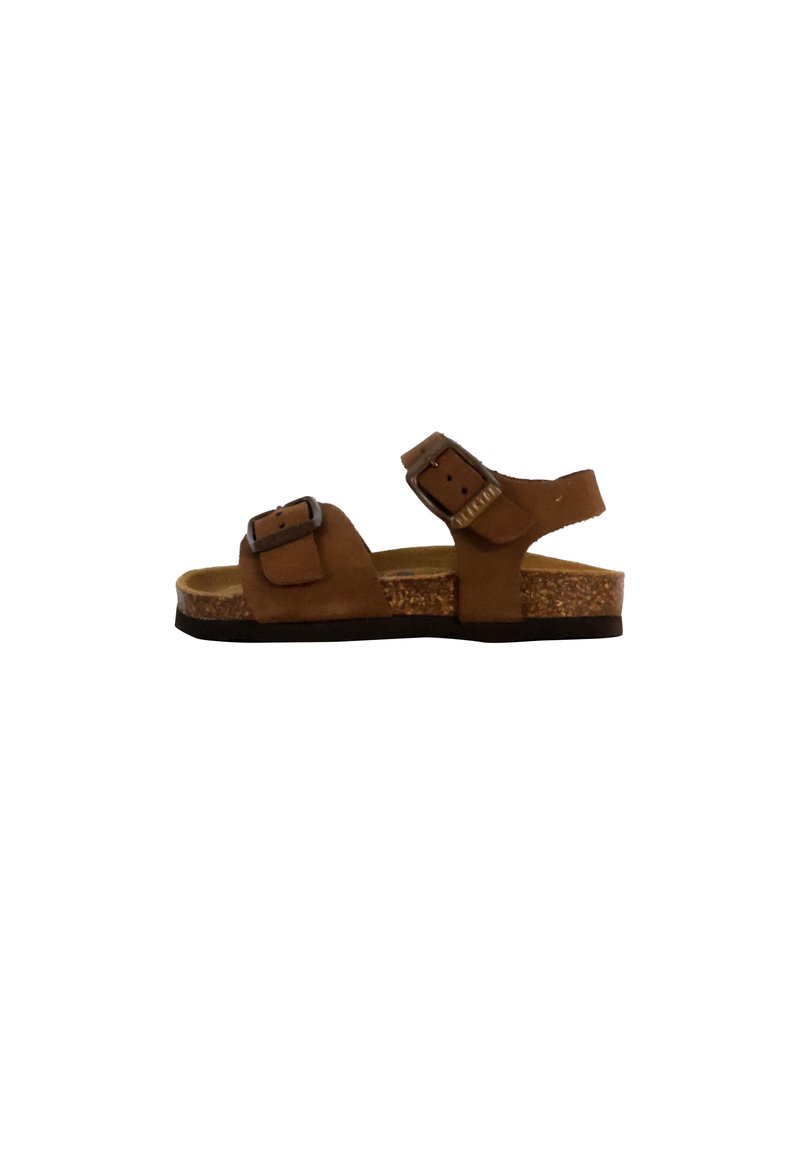 Sandali in suede marrone con due cinturini regolabili, suola in sughero, suola piatta e cinturino posteriore per supporto.