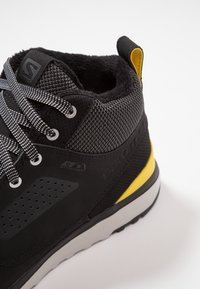 Salomon Botas para la nieve - black