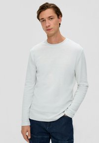 s.Oliver MIT CREWNECK - Langarmshirt - weiß