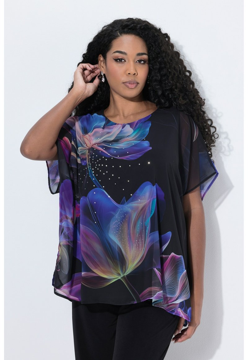Durchsichtige schwarze Bluse mit buntem Blumenmuster, runder Halsauschnitt und kurzen Ärmeln. Besitzt schimmernde Akzente und einen lockeren Schnitt.