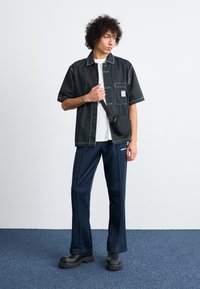 Thumbnail Image 3