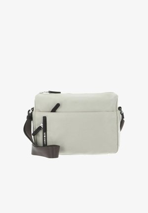 Sac bandoulière rectangulaire gris clair en matériau lisse, avec des tirettes de fermeture éclair noires et une sangle réglable marron foncé.