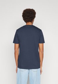 Lyle & Scott Základné tričko - dark navy