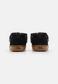 Vans KNU SKOOL UNISEX - Gördeszkacipők - black