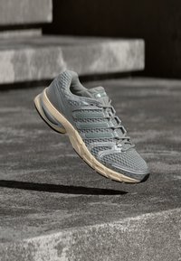 Δεν επιλέχθηκε, grey two/cream white/sage