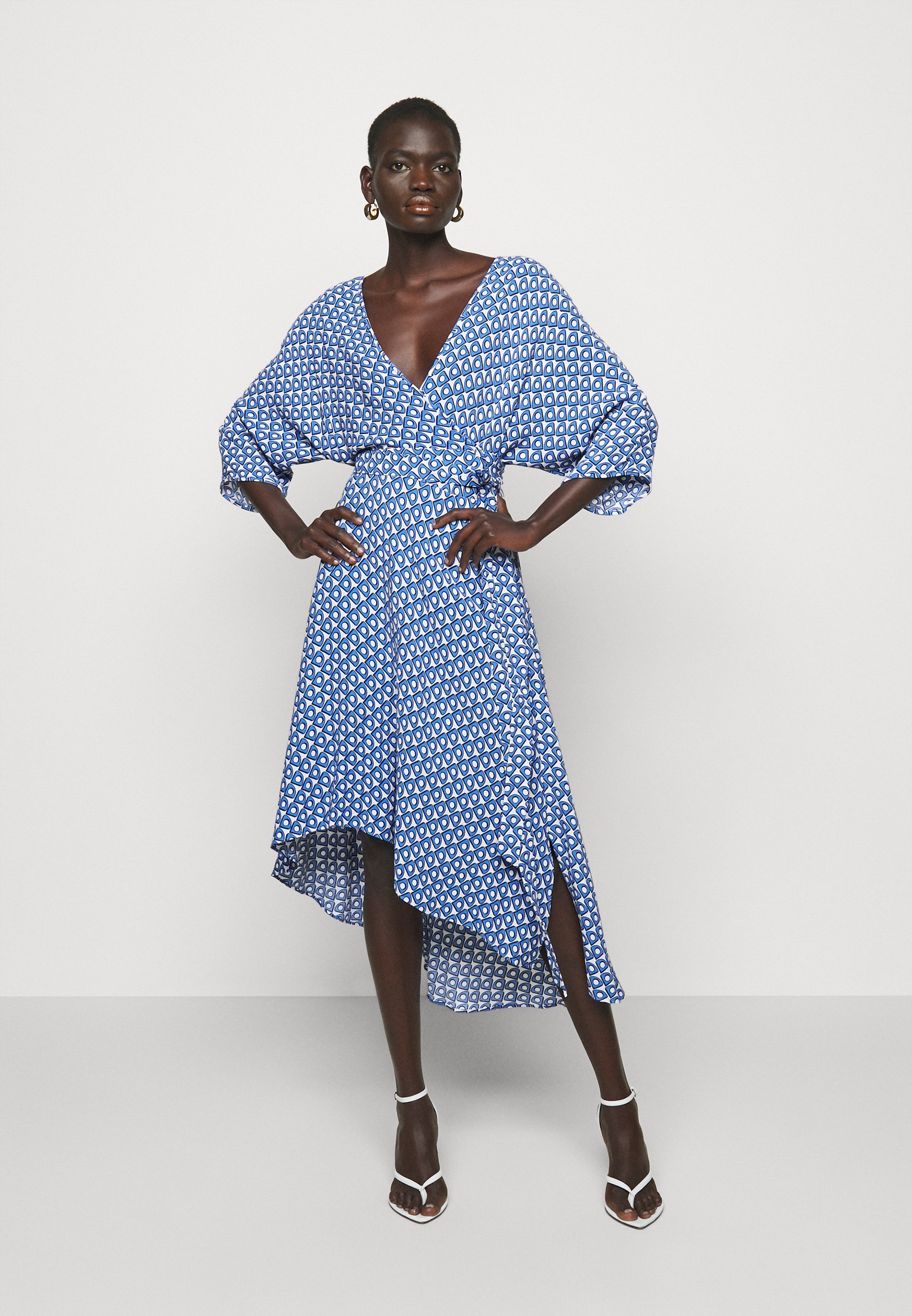 diane von furstenberg robe