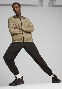 Puma SOLID - Cortaviento - oak branch