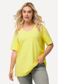 Ulla Popken V-AUSSCHNITT HALBARM - T-shirt basic - lemon yellow