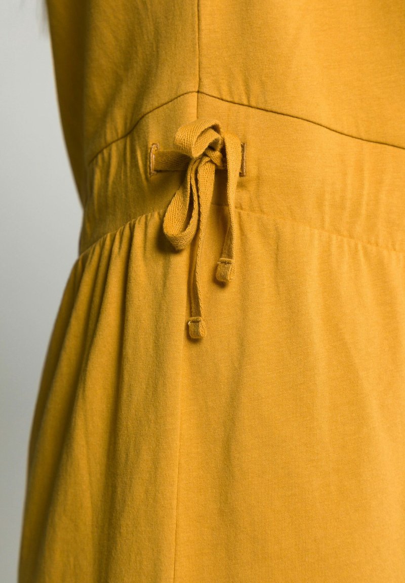 Damen Freizeitkleider | Ulla Popken Jerseykleid dunkler honig/gelb - PO60953 Damen Freizeitkleider | Ulla Popken Jerseykleid dunkler honig/gelb - PO60953