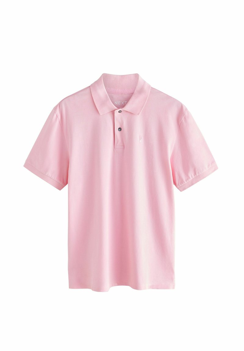 Polo de color rosa claro fabricado en algodón suave, con cuello acanalado, dos botones y un pequeño emblema en el lado izquierdo del pecho.