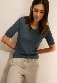 Cecil V-NECK - T-paita - grün