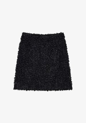 Juoda sijonas, pasižymintis tekstūruotu dizainu su sugrupuotomis gėlių apdailomis. Audinys atrodo minkštas, A formos, su banguotu apvadu.