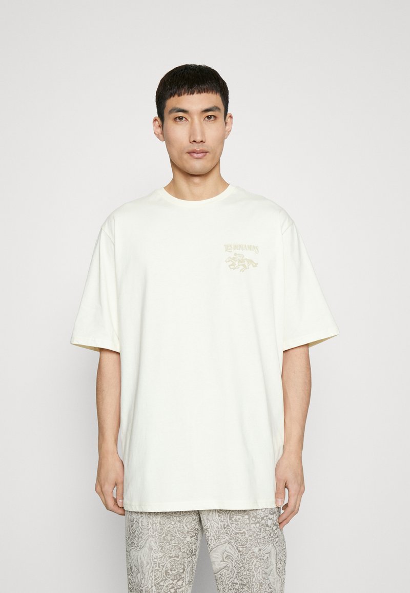 Les Benjamins OVERSIZED TEE Print Tshirt off white/offwhite