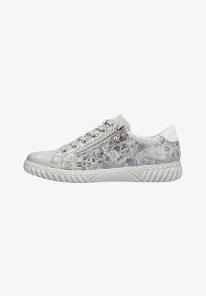 Zilveren sneaker met een bloemenpatroon, gladde en gestructureerde afwerkingen, metalen ritsdetails en een witte hakaccent. Rubberen zool.