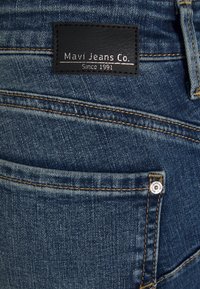 Mavi ADRIANA - Calças de ganga de corte skinny - light shaded glam