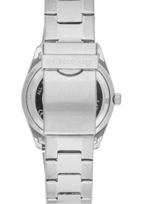 Montre en acier inoxydable argenté avec une finition polie, affichant un cadran noir, un boîtier rond et un bracelet à maillons. Marque gravée sur le fermoir.