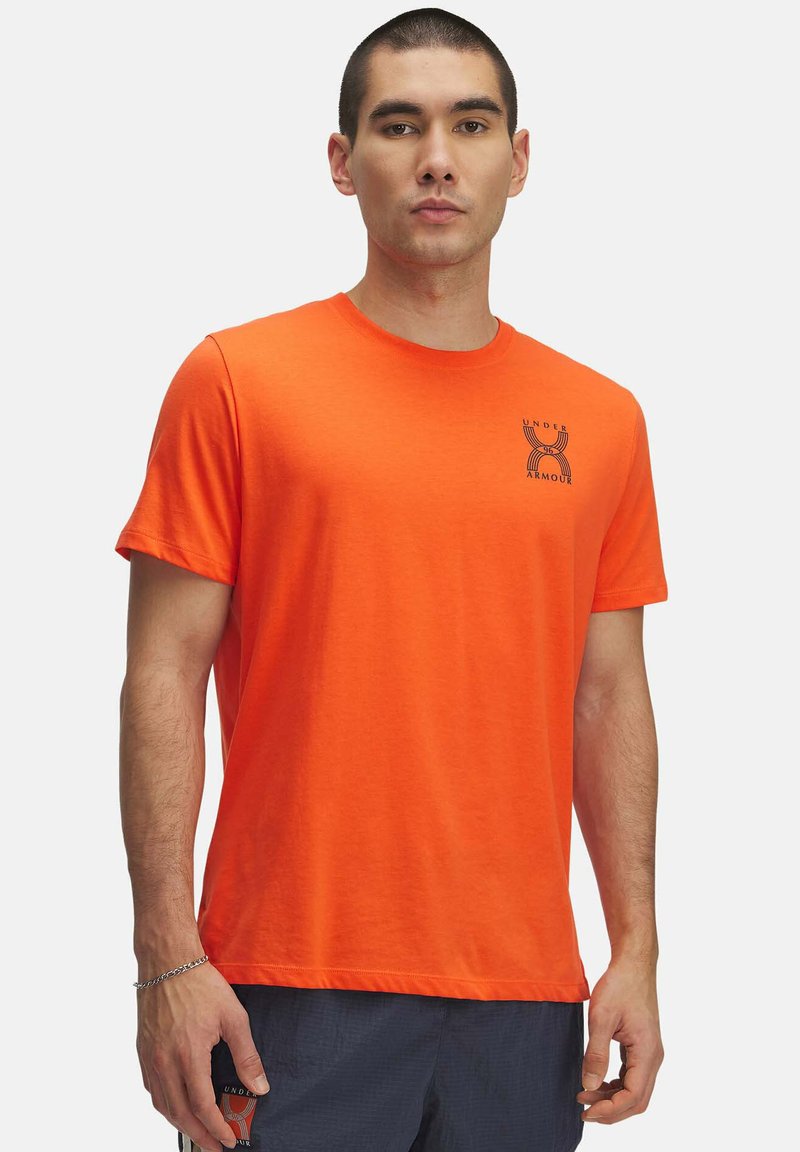 Under Armour RUN 96 T-shirt imprimé fire/orange