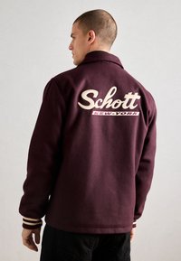 Schott ZACK - Lengva striukė - aubergine