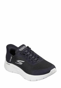 Morske mrežaste tenisice s bijelim gumenenim potplatom, teksturiranim prednjim dijelom, okruglim vrhom i vezanjem. Sadrži Skechers oznaku na jeziku i sa strane.