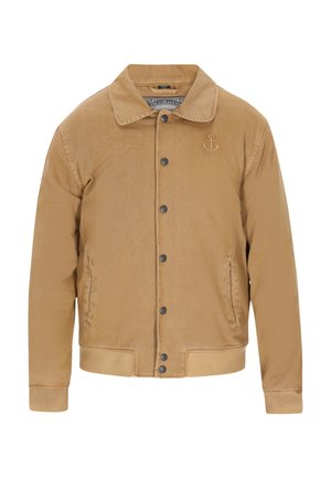 Kohene jope on valmistatud tekstureeritud kangast, sellel on kaelus, esipaneelil nupud, küljetaskud ja rinnal tikandina ankru logo.