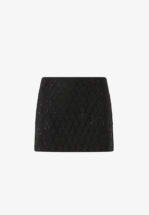 Zwarte minirok met een diamantvormig patroon en textuurrijke details. Gemaakt van een lichtgewicht, ademende stof.