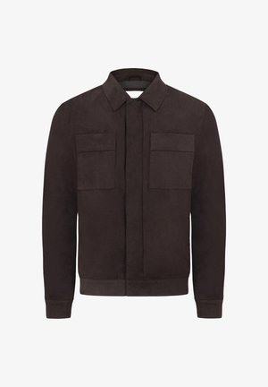 Braune Wildlederjacke mit Kragen, Front-Reißverschluss, zwei Brusttaschen und enganliegenden Bündchen. Glatte Textur und elegantes Design.