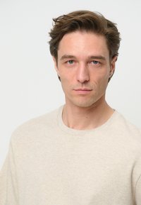 PROFUOMO SHORT SLEEVE - T-shirt - bas - sand