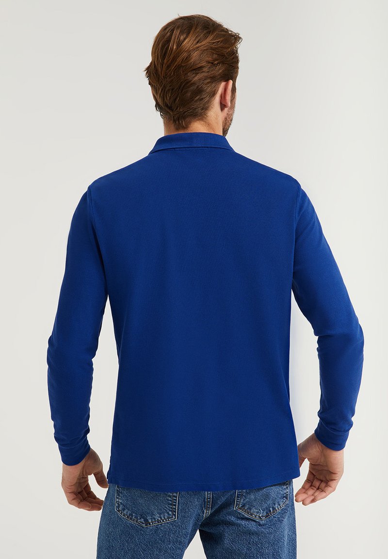 Long sleeve royal blue polo shirt Clearance