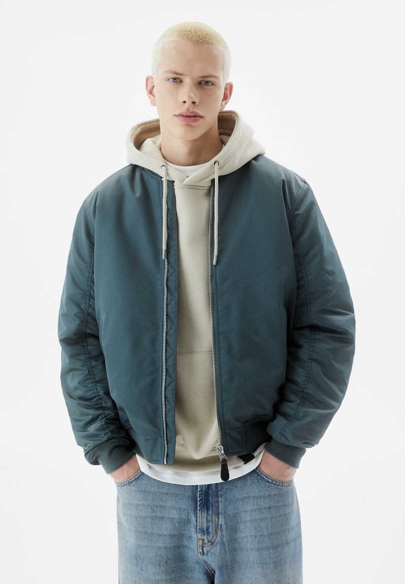 PULL&BEAR BASIC Bomber Jacket dark green Zalando
