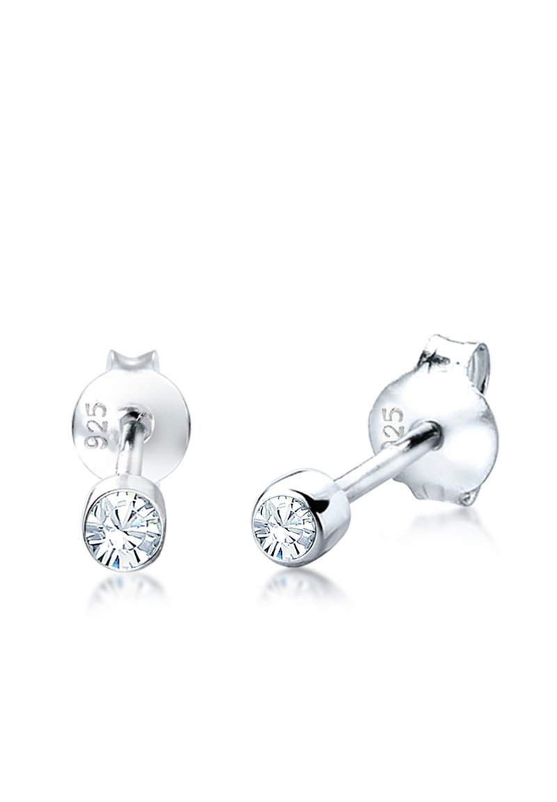 Silberne Steckerohrringe mit zylindrischem Stift und runden transparenten Kristallakzenten. Auf der Rückseite mit "925" für die Echtheit von Sterling Silber gekennzeichnet.