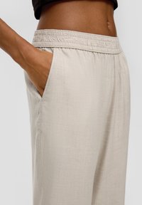 QS Trainingsbroek - creme