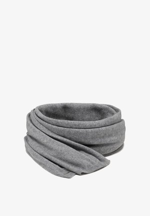 Harmaa neuleinen infinity-huivi, jossa on pehmeä rakenne, ja joka tarjoaa jatkuvan silmukkamuotoilun sekä sileän pinnan ilman näkyviä saumoja.