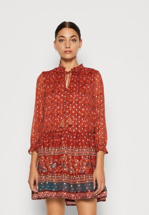 Vero Moda VMLUCY 7/8 SHORT DRESS BOHO - Φόρεμα ημέρας - barn red