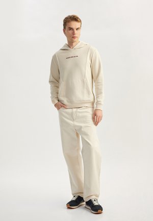 - Bluza z kapturem