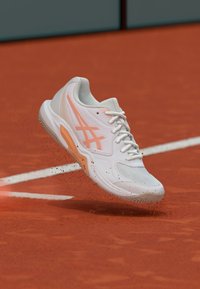 Δεν επιλέχθηκε, white/cantaloupe