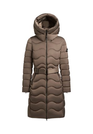 Brauner gepolsterter Mantel mit hohem Kragen, Gürtel und wellenförmigem Muster. Reißverschluss und seitliche Taschen. Glatte, glänzende Oberfläche.