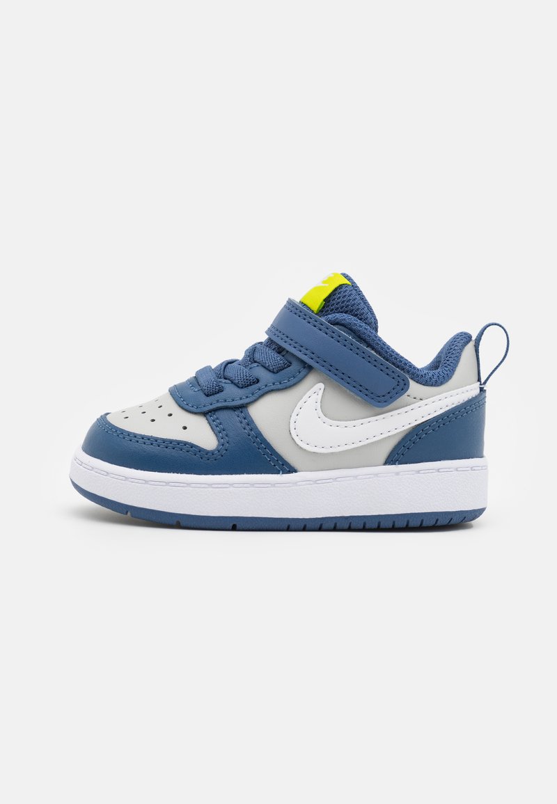 Nike Sportswear NIKE COURT BOROUGH LOW 2 (TD) - Sapatilhas - grey fog/white/mystic navy/atomic green