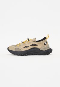 Ausgewählt, light brown