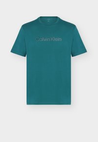 Επιλέχθηκε, shaded spruce