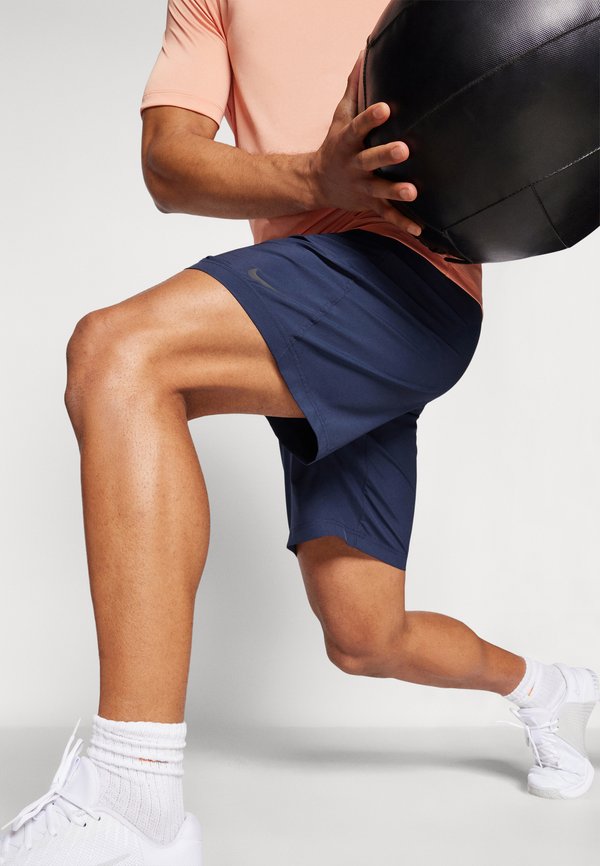 FORM SHORT - Sports shorts2