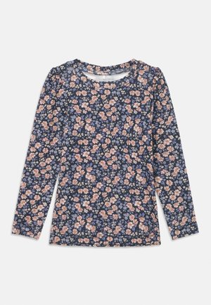 Langermet topp i marineblått med blomstermønster som har rosa, hvite og blå blomster. Mynte mykt bomullsmateriale med rund hals.