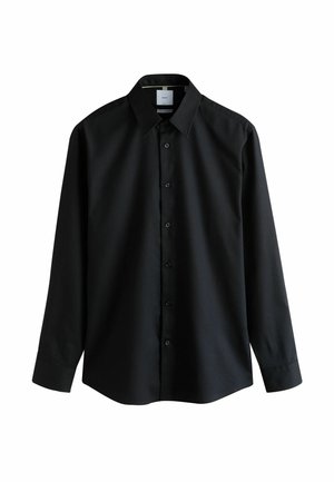 Schwarzes, langärmeliges Hemd mit Knopfleiste, spitzem Kragen, ein-Knopf-Manschetten und glatter Stoffstruktur, präsentiert auf weißem Hintergrund.