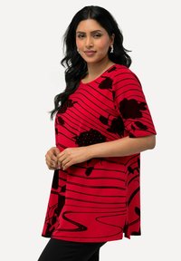 Ulla Popken Triko s potiskem - salsa