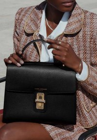 Isabel Bernard Handtasche - schwarz