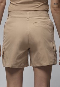 Jordan CHICAGO  - Shorts - legend medium brown