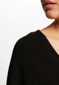 Morgan LONG-SLEEVED V-NECK - Trui - noir