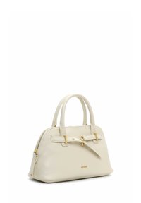 Bolso de cuero color crema con asas dobles, detalle de hebilla dorada y cierre de cremallera en el lateral, exhibido sobre un fondo blanco.