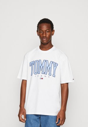 POP COLLEGIATE TEE UNISEX - Triko s potiskem - white